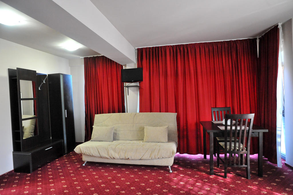 Pensiunea Novis Yaş Dış mekan fotoğraf
